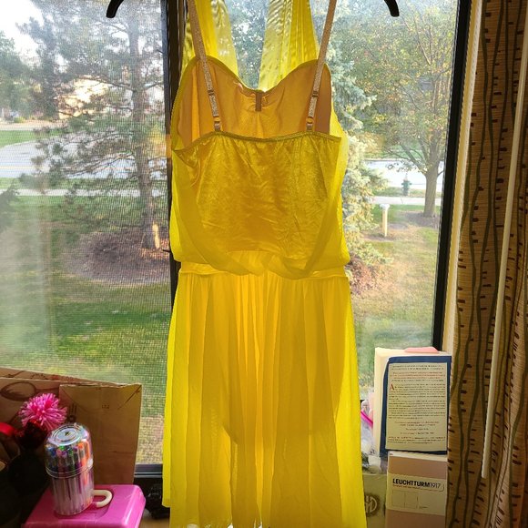 Dance Costume - Weissman Yellow Halter - Picture 2 of 5